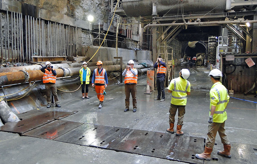 KIVI NIRIA TTOW in China