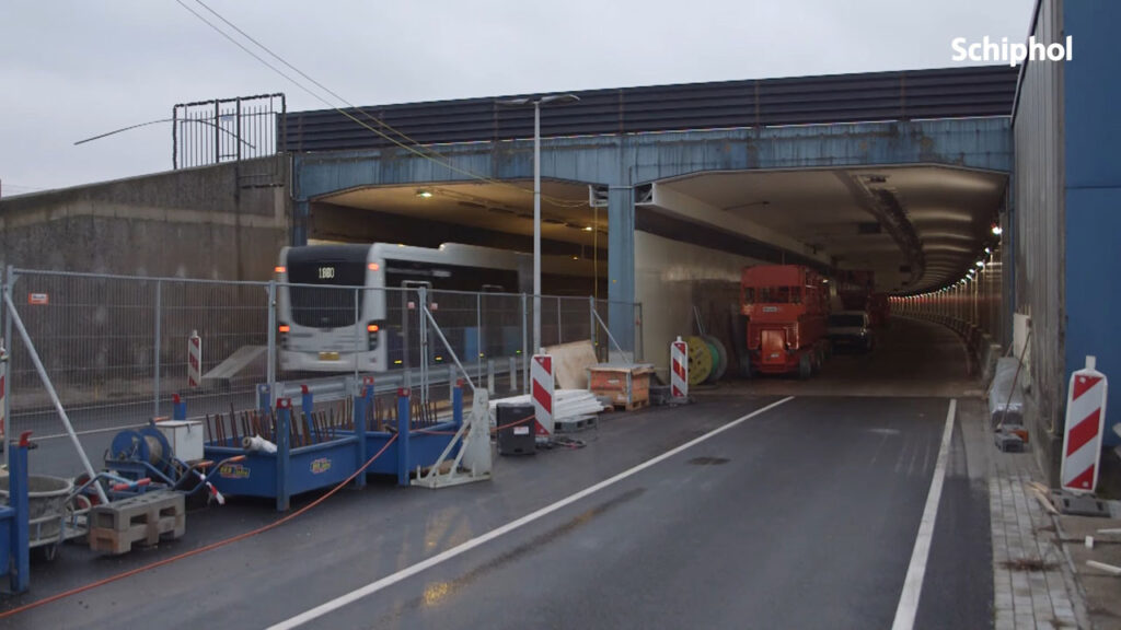 Stills-YouTube-Schiphol1_0005-4_web